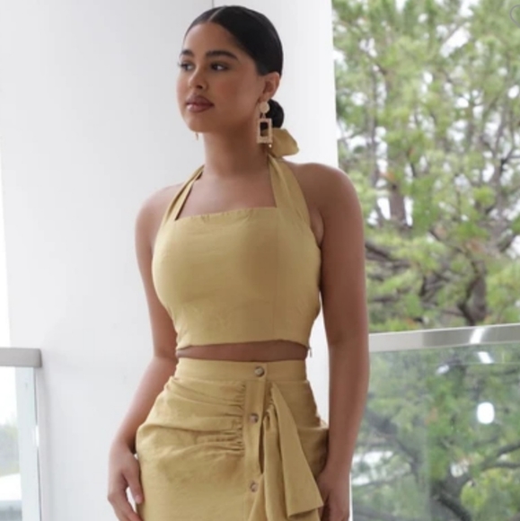 🚨2️⃣ PIECE Mustard Ruffle SET - Picture 5 of 9